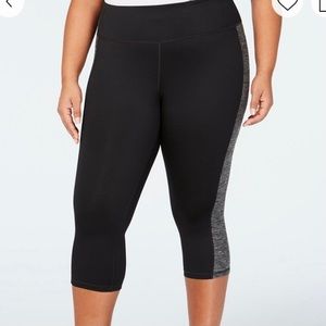 NWOT Ideology size 1X black color-blocked Capri leggings